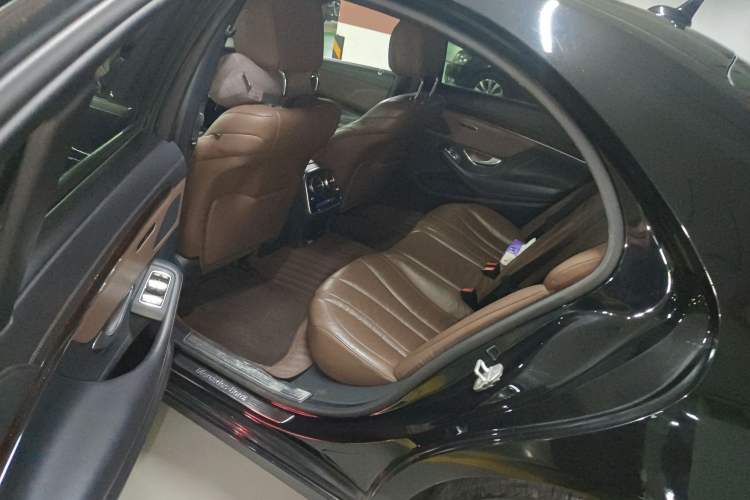 Used Mercedes-Benz S-Class 2014 S 320 L Business Model