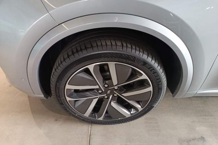 Used Li Auto L9 2024 Ultra Model
