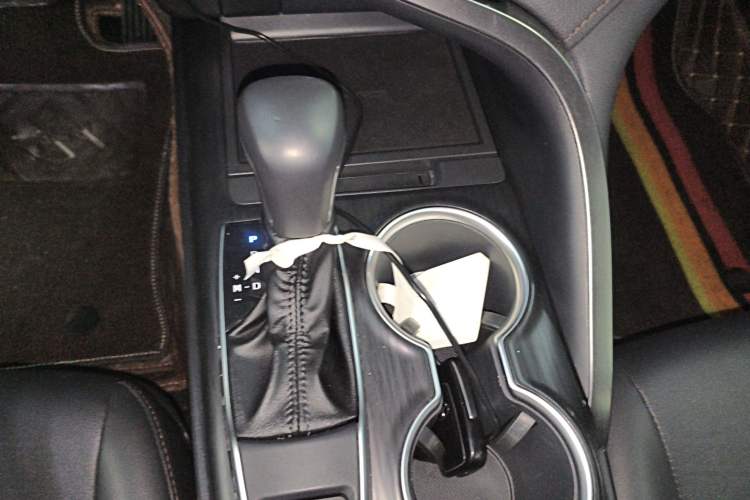 Used Toyota Camry 2021 2.0G Luxury Edition Gear Lever