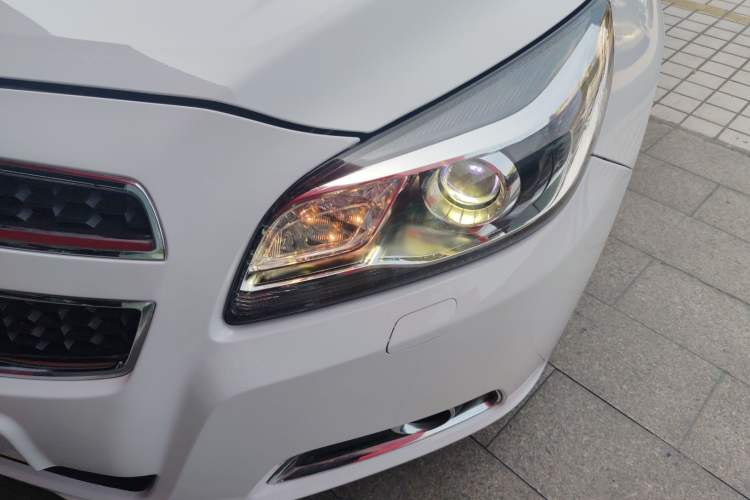 Used Chevrolet Malibu 2014 2.0L Automatic Luxury Edition Left Front Headlight