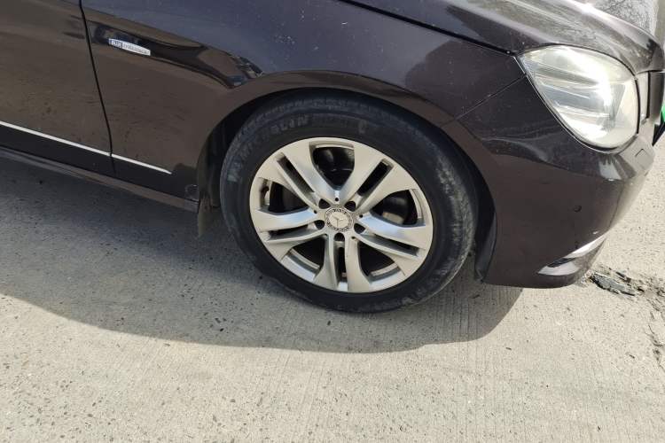 Used Mercedes-Benz E-Class 2011 E 260 L CGI Fashion Model