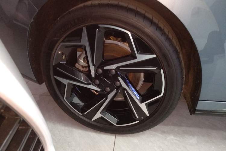 Used Lynk & Co 07 2024 EM-P 126 Long-Range Ultra