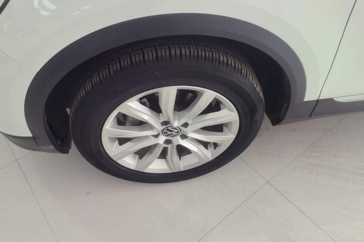 Used Volkswagen T-ROC 2022 280TSI DSG Two-Wheel Drive Elite PLUS
