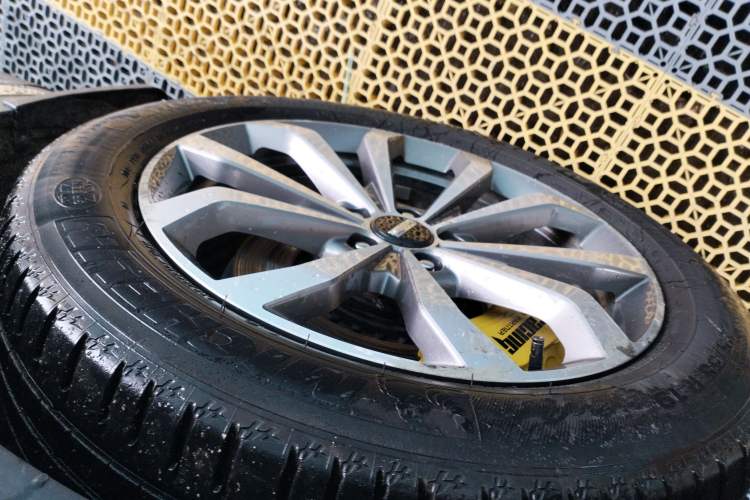 Used Wey VV6 2018 2.0T Two-Wheel Drive Flagship Version China V Standard