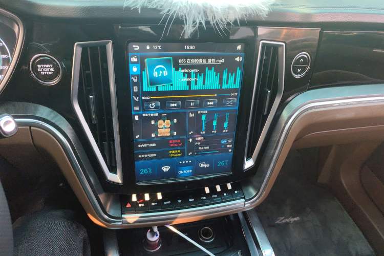 Used Zotye T700 2017 1.8T Dual-Clutch Prestige Model
