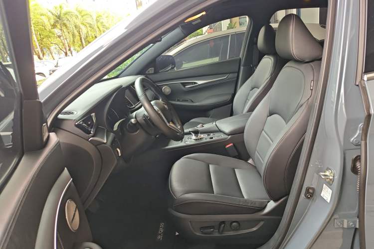 Used Infiniti QX55 2022 2.0T All-Wheel-Drive Ignite Edition Left Front Seat