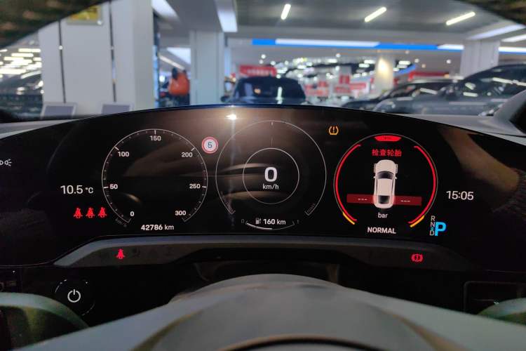 Used Porsche Taycan 2022-Year Updated Taycan
