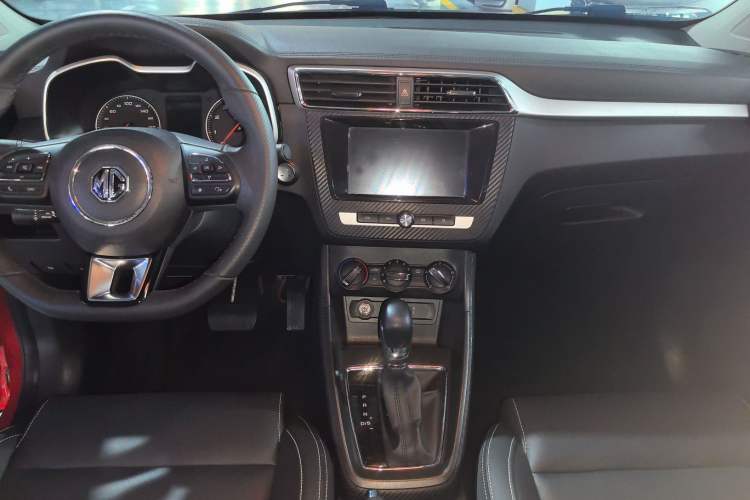 Used MG ZS 2018 1.5L Automatic Luxury Edition China V Standard Center Console