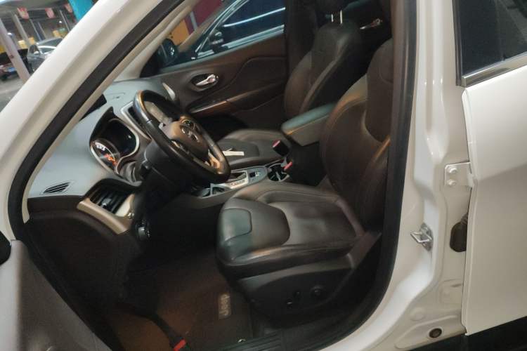 Used Jeep Cherokee 2016 2.0L Superior Edition