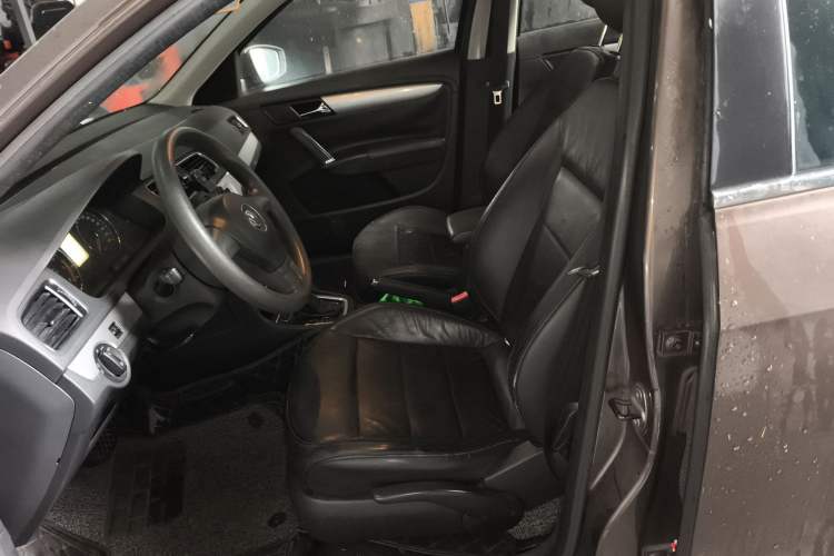 Used Volkswagen Gran Lavida 2013 1.6L Automatic Comfort Model
