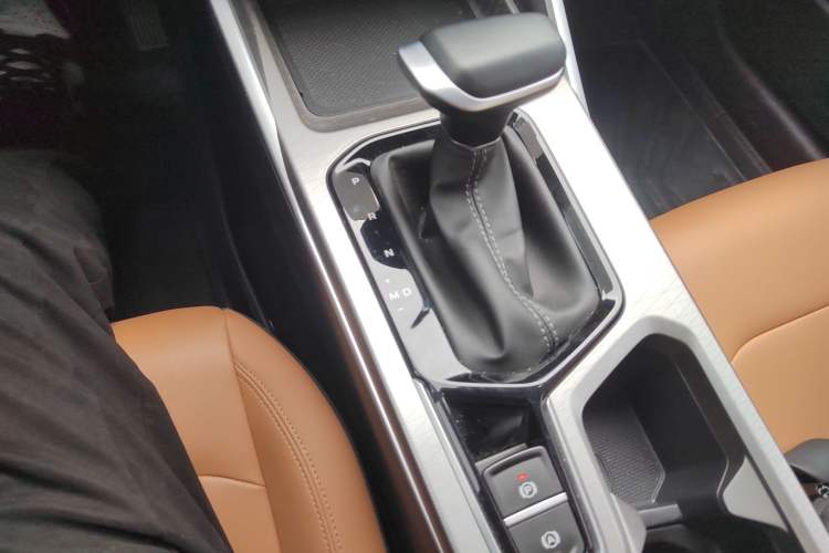 Used Geely Auto Emgrand 2025 4th Generation 1.5L CVT Flagship Version