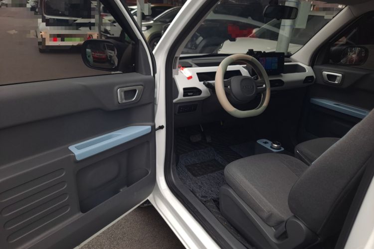 Used Geely Galaxy Panda 2024 Panda Mini 200km Endurance Bear Driver Seat