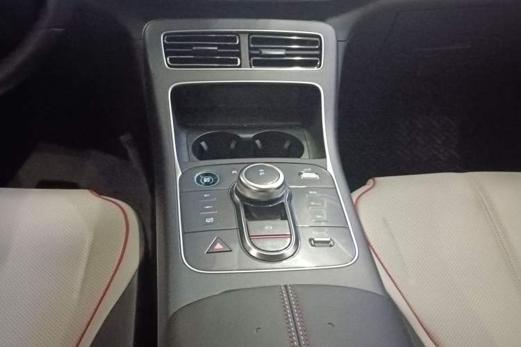 Used BYD Destroyer 05 2023 Champion Edition DM-i 55KM Luxury Model Gear Lever