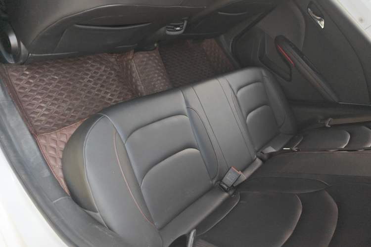 Used Chevrolet Monza 2019 RS 330T Automatic Comfort Edition China VI Standard Left Rear Seat