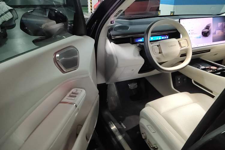 Used Lynk & Co 900 2025 2.0T Ultra Driver Seat