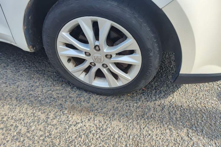 Used Baojun 730 2016 Revised 1.5L Manual Standard Version 7 Seats China V Emission Standard