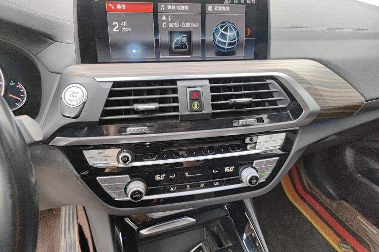 Used BMW X3 2019 xDrive28i Luxury Package Audio And AC Panel