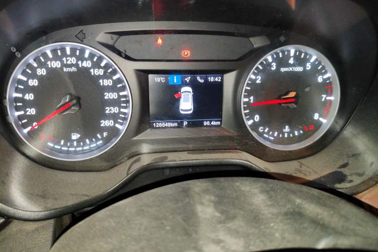 Used Brilliance V6 2018 1.5T Automatic Luxury Model Odometer Close Up