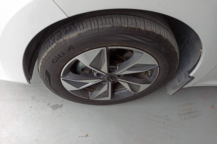 Used GAC Trumpchi M6 2023 PRO 270T DCT Luxury Edition
