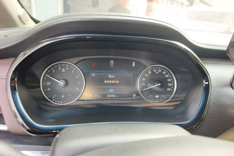 Used Buick GL8 2020 Land Business Class 652T Luxury Model
