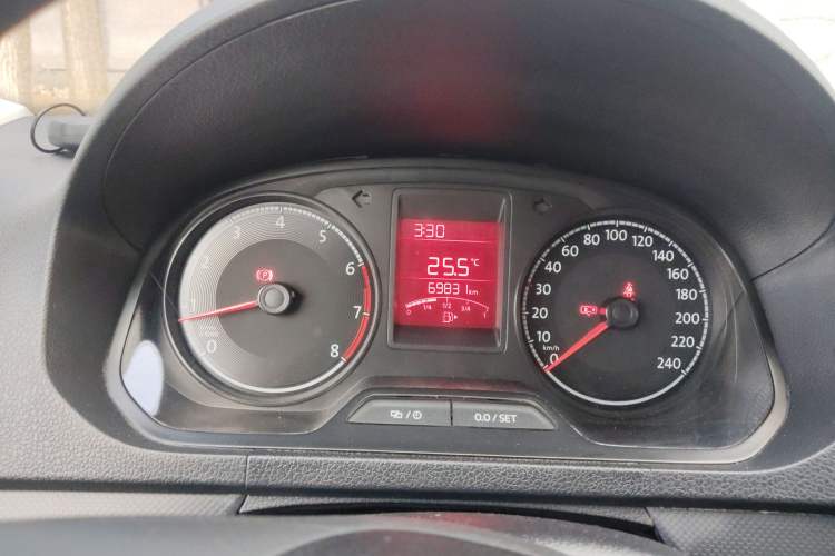 Used Volkswagen Jetta 2017 1.5L Manual Fashion Edition