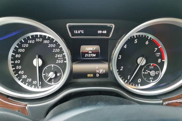 Used Mercedes-Benz M-Class 2014 ML 400 4MATIC Luxury Model