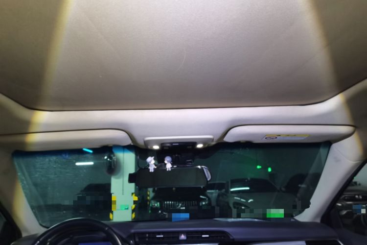 Used Toyota Camry 2018 Dual-Engine 2.5 HG Luxury Edition Headliner