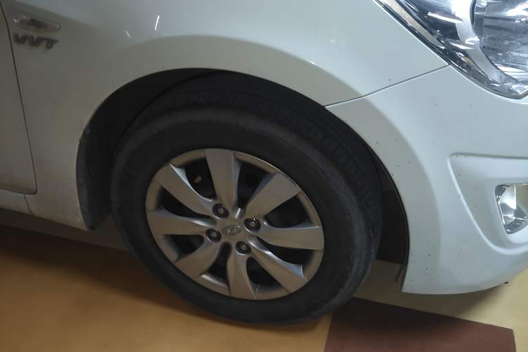 Used Hyundai Verna (older generation) 2010 Sedan 1.4L Manual Comfort GS
