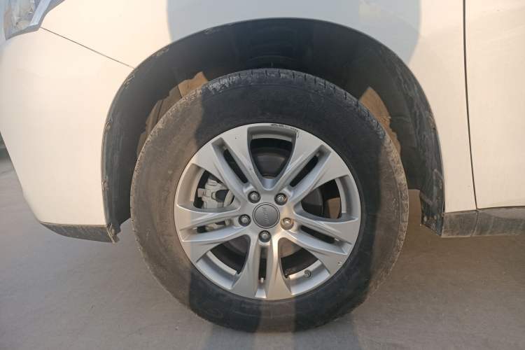 Used Haval M6 2018 1.5T Manual Two-Wheel Drive Elite Model Exterior 4