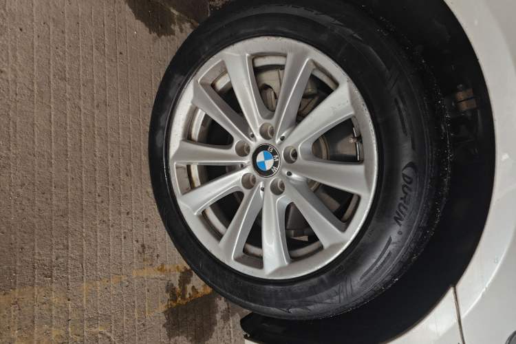 Used BMW 5 Series 2017 520Li Elegant Edition
