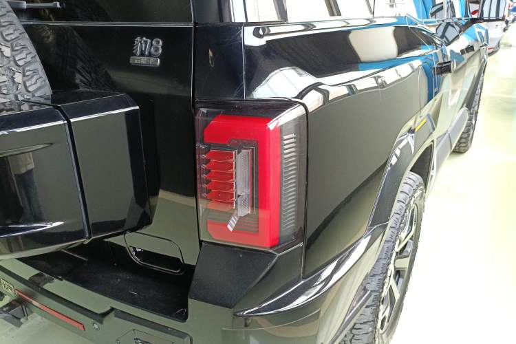 Used Formula Leopard 8 2025 Smart & Brave Flagship Edition 7 Seats
