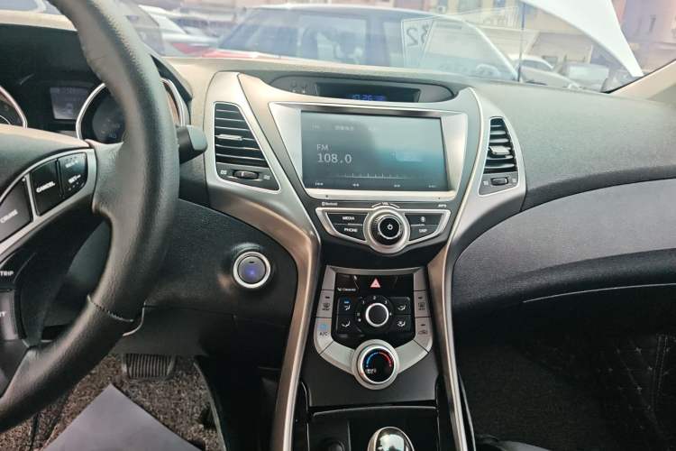 Used Hyundai Elantra (5th Generation / Langdong) 2016 1.6L Automatic Prestige Model