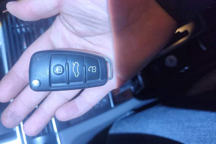 Used Audi A6L 2010 2.8 FSI quattro Luxury Model
