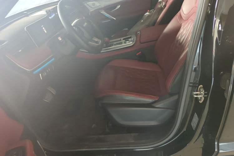 Used JETOUR X70 PLUS 2023 1.5T DCT Brave PLUS 5-Seater