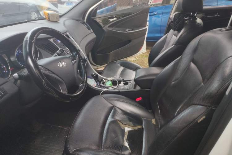 Used Hyundai Sonata 2013 2.0L Automatic Luxury Edition
