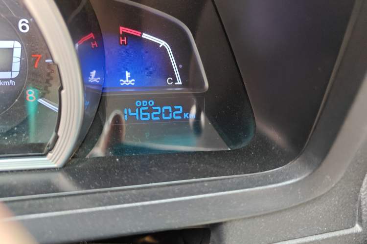 Used Luxgen U6 SUV 2015 1.8T Fashion Edition Odometer Close Up