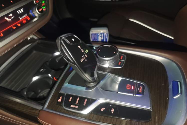 Used BMW 7 Series 2019 Updated 730Li Luxury Package Gear Lever