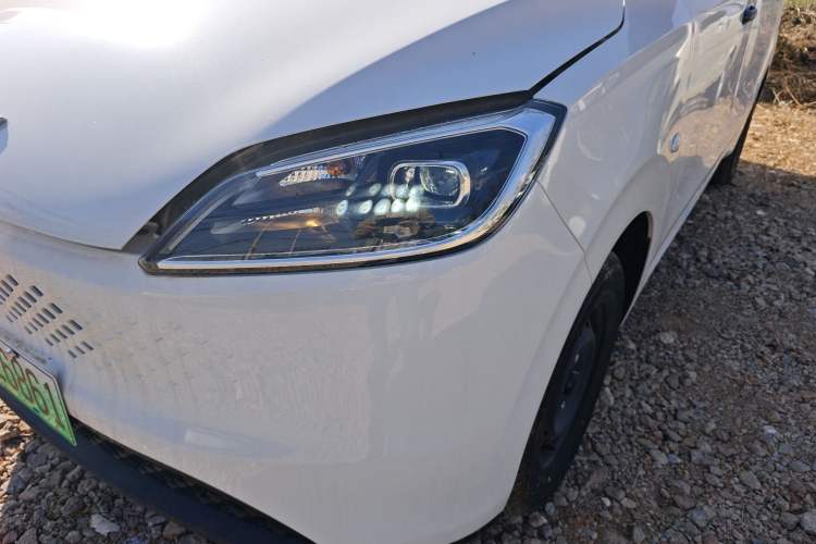 Used Wuling Hongguang New Energy 2025 Extended-Range Hybrid 50 km Standard Version
