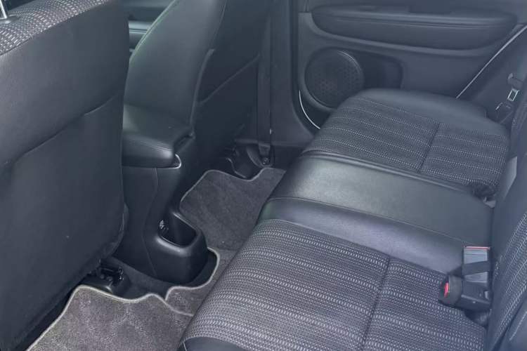 Used Honda Vezel 2017 1.8L CVT Front-Wheel Drive Pioneer Edition