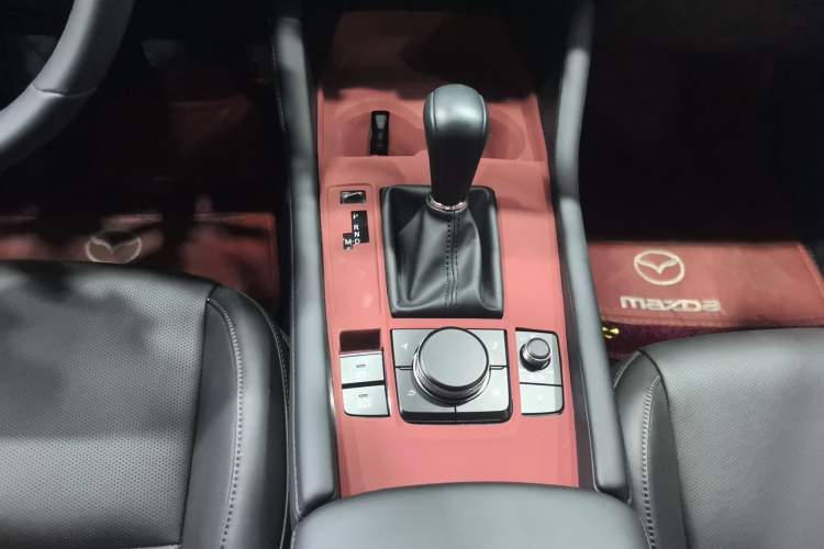Used Mazda 3 Axela 2023 2.0L Automatic Zhiya Edition Gear Lever