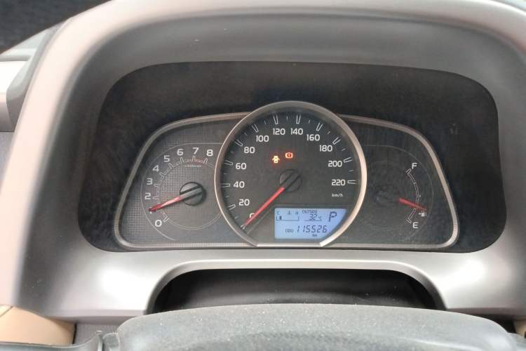 Used Toyota RAV4 2016 2.0L CVT Two-Wheel Drive Fashion Edition China V Standard Instrument Cluster