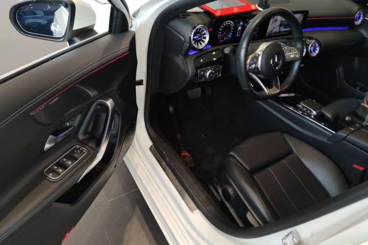 Used Mercedes-Benz A-Class 2022 Restyled A 200 L Sport Sedan Fashion Version Driver Seat