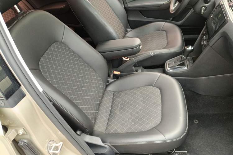 Used Skoda Rapid 2019 1.5L Automatic Comfort Edition China V Standard