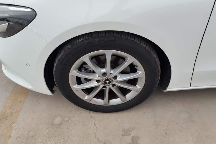 Used Mercedes-Benz B-Class 2022 B 200 Fashion Model Left Front Wheel Hub