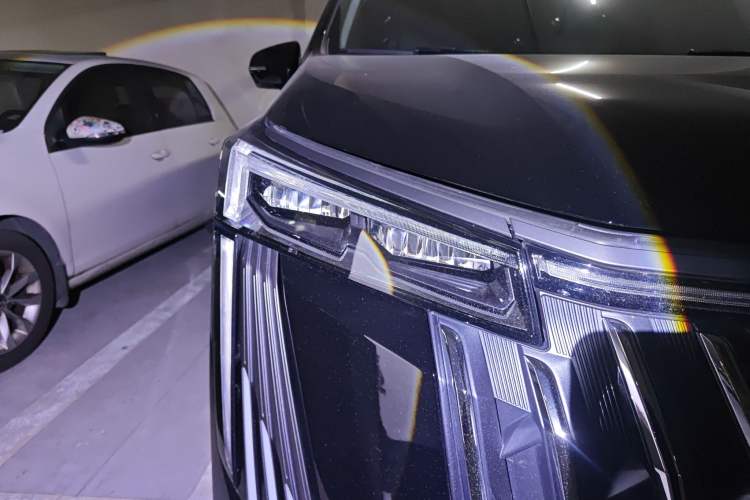 Used GAC Trumpchi M8 2024 Master Series 400T Ultimate Edition Right Front Headlight