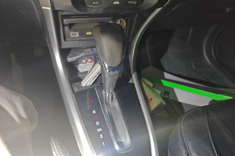 Used Honda Crider 2015 1.8L automatic luxury edition Gear Lever