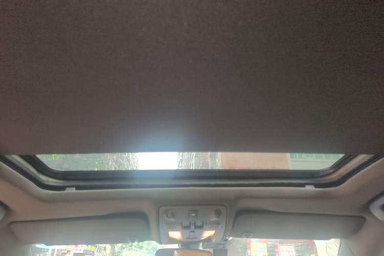 Used Cadillac SRX 2013 3.0L Leading Model Headliner