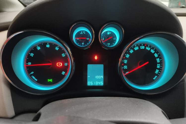 Used Buick GT 2014 XT 1.6L Manual Entry-Level Model Instrument Cluster