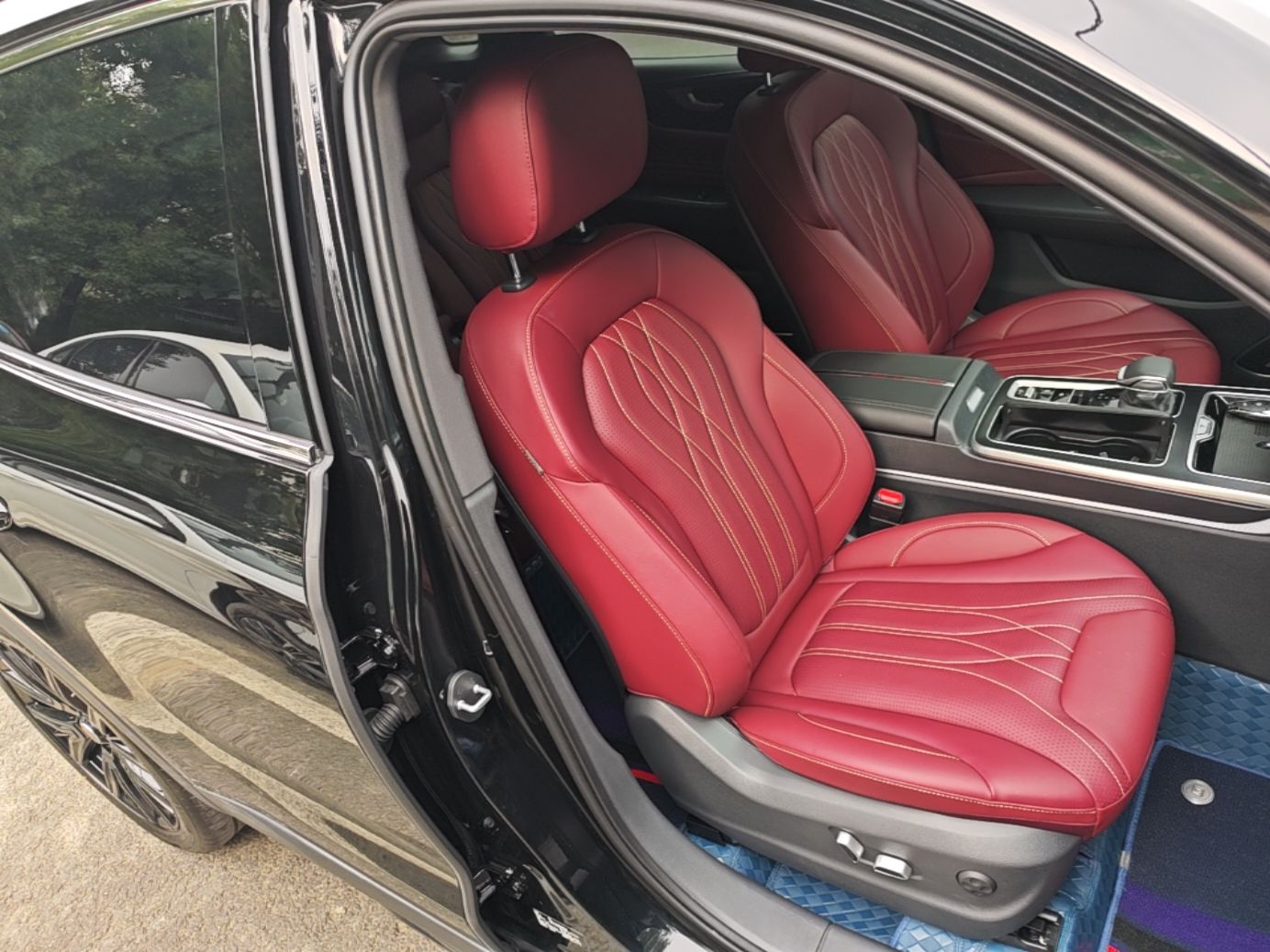 Hongqi HS5 2026 Model 2.0T Two-Wheel Drive Xuan Ying Edition — снимка 19