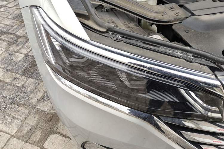 Used Volkswagen Viloran 2020 380TSI Prestige Edition
